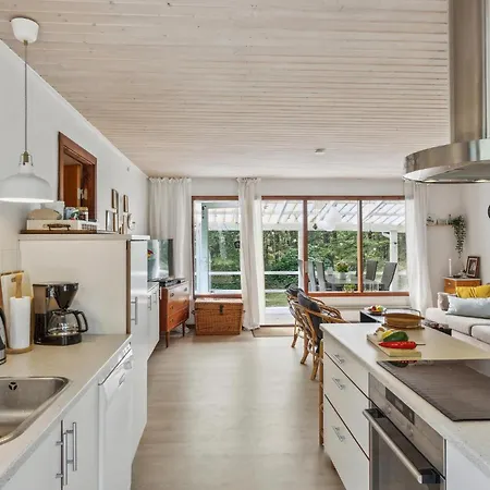 3 Bedroom Beautiful In Holiday home Nexo