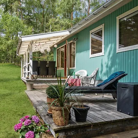 3 Bedroom Beautiful In Feriehus Neksø
